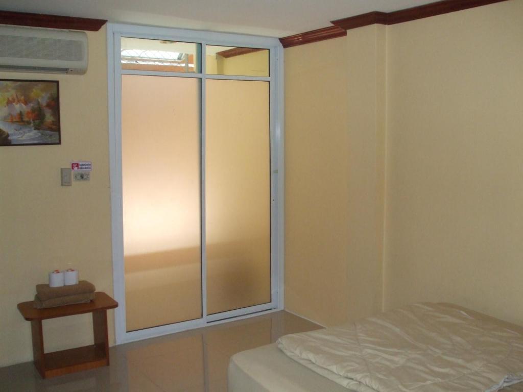 Aura House Otel Pattaya Dış mekan fotoğraf