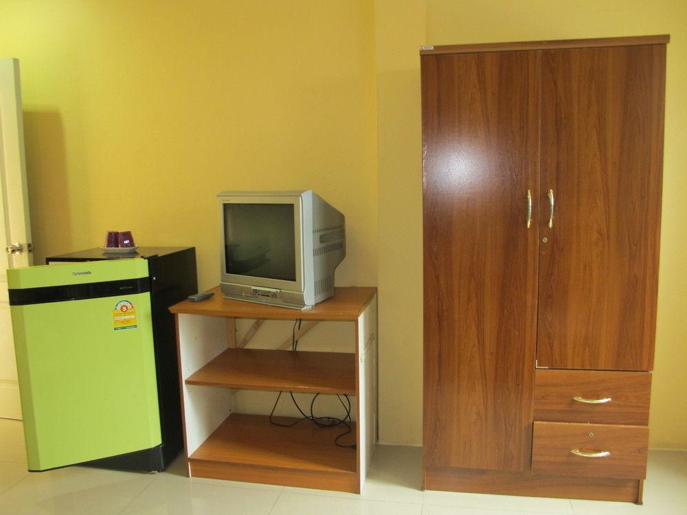 Aura House Otel Pattaya Dış mekan fotoğraf