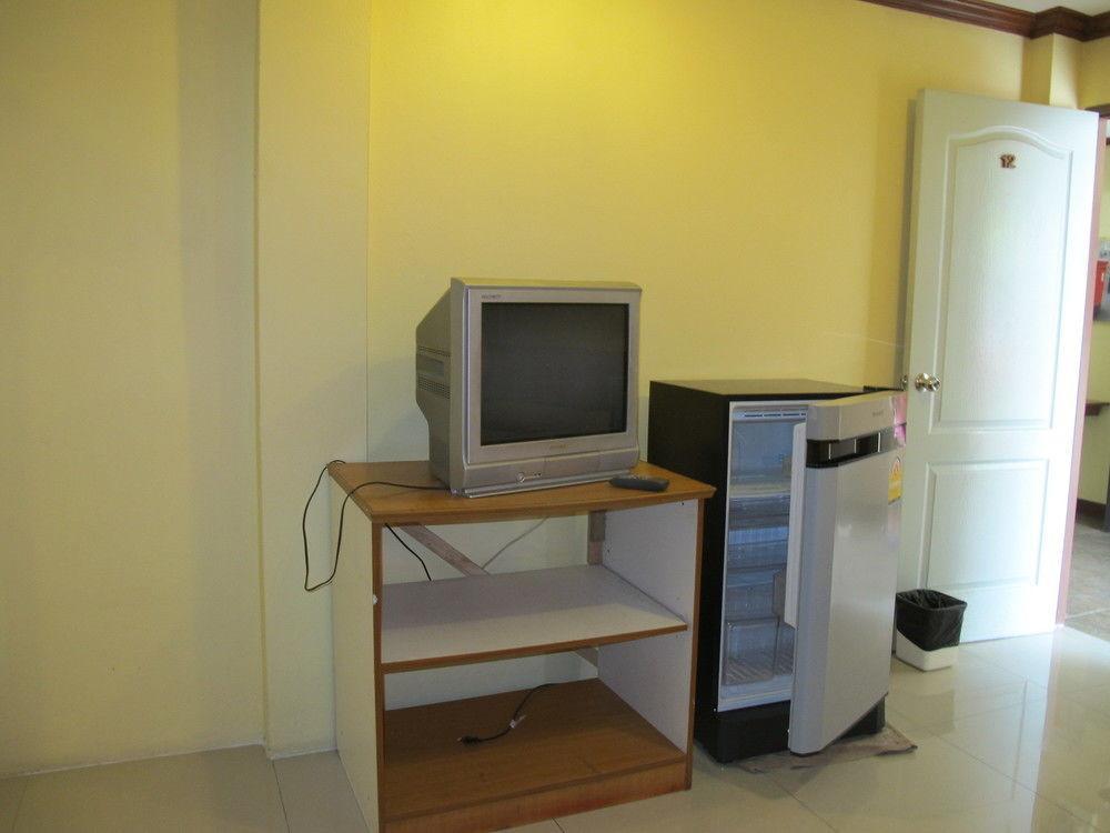 Aura House Otel Pattaya Dış mekan fotoğraf