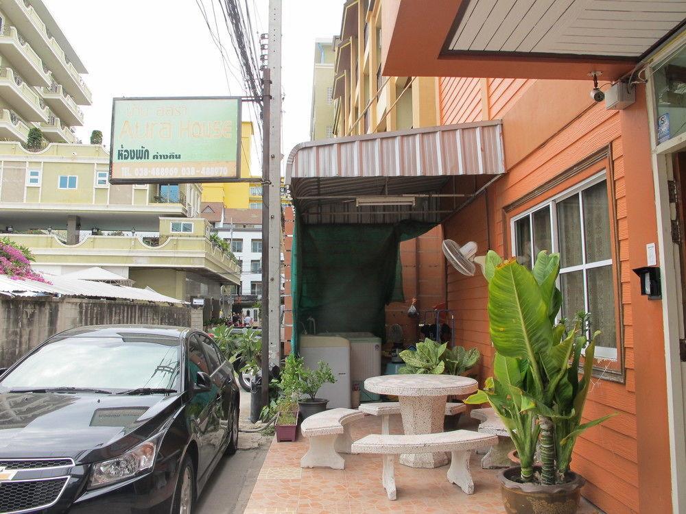 Aura House Otel Pattaya Dış mekan fotoğraf