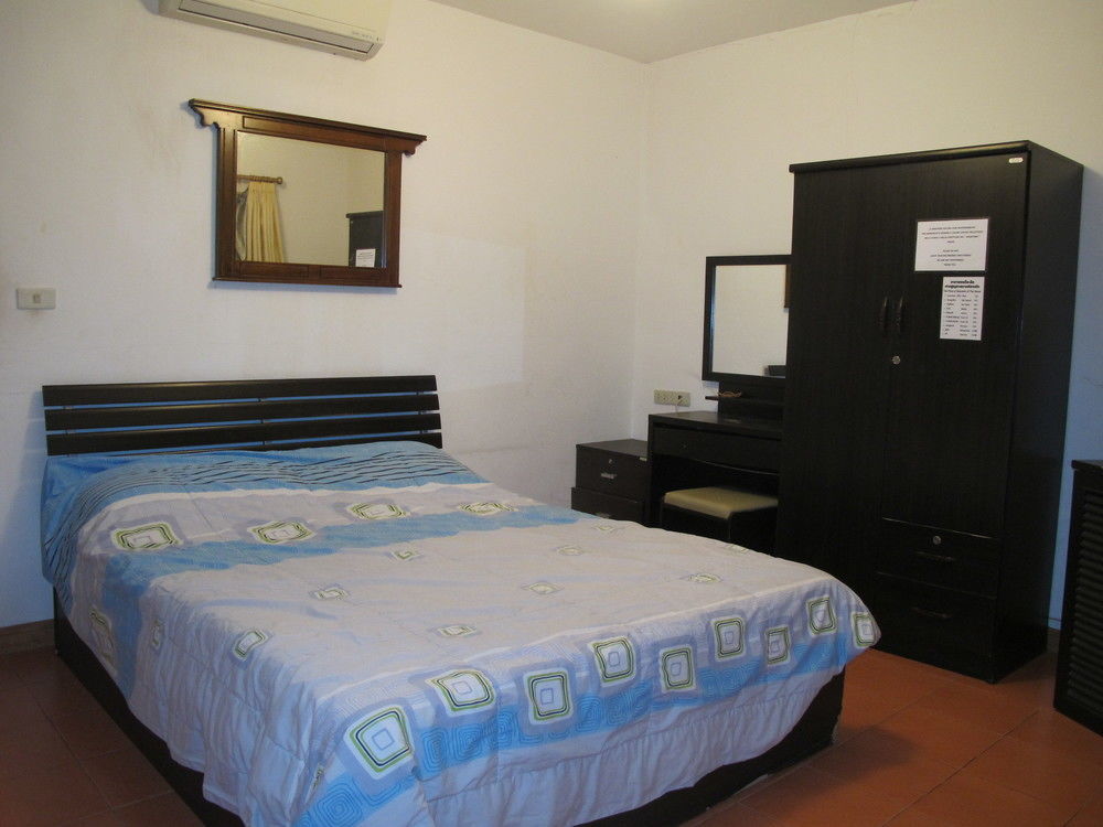 Aura House Otel Pattaya Dış mekan fotoğraf