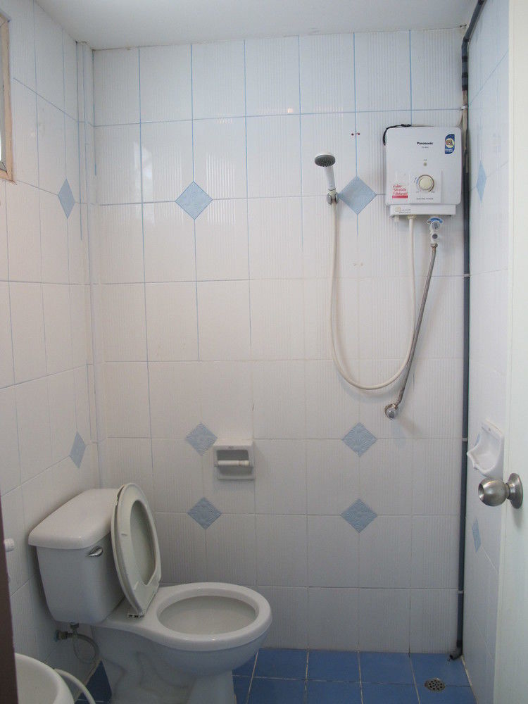 Aura House Otel Pattaya Dış mekan fotoğraf